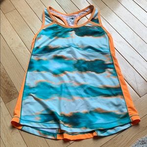 Northface tank w/ built in sports bra NWOT